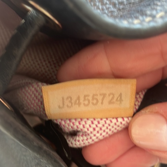 Dooney & Bourke Black Pebbled Leather Bag - Picture 11 of 16